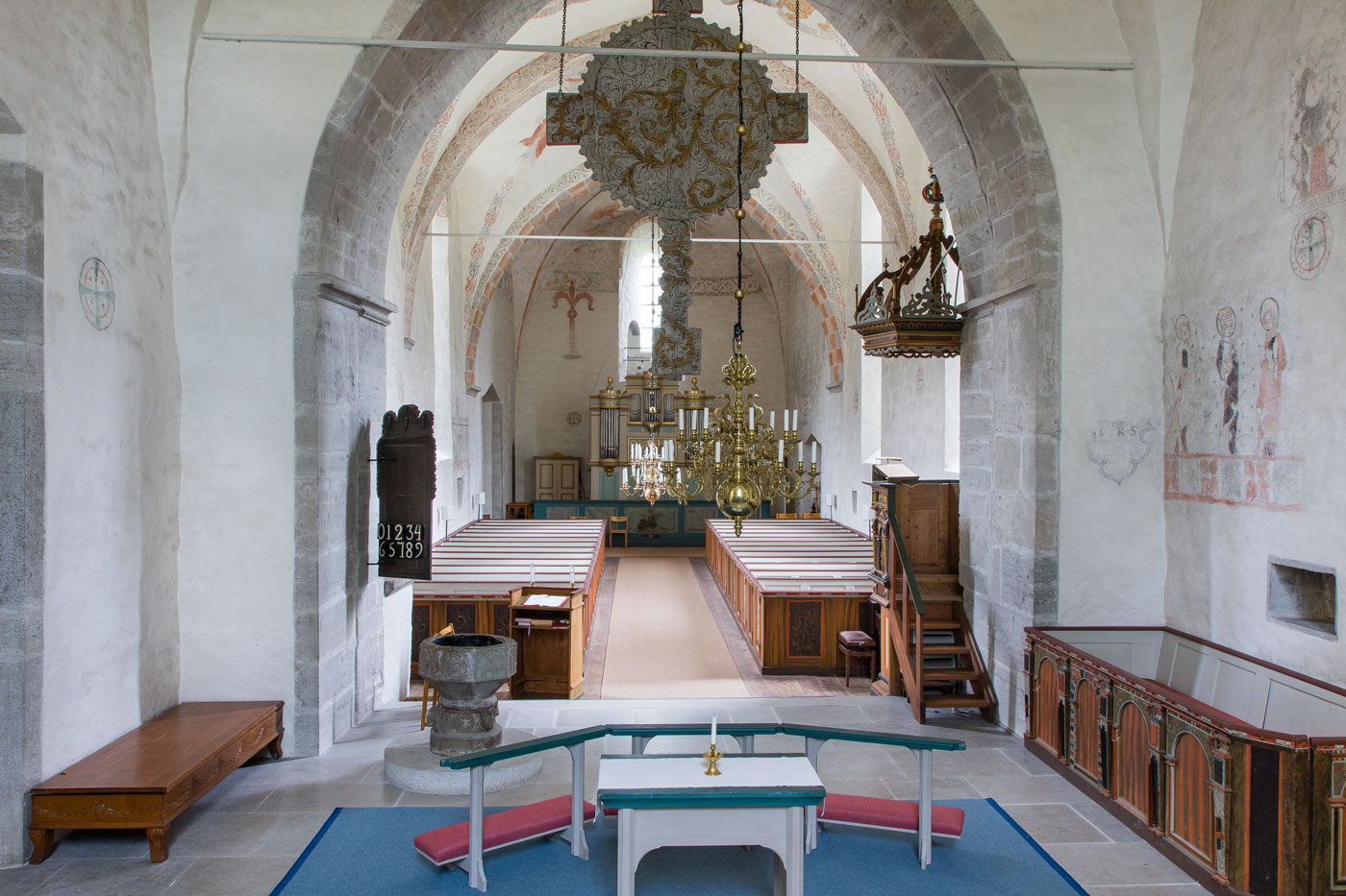 Interiör mot väster - Eskelhems kyrka