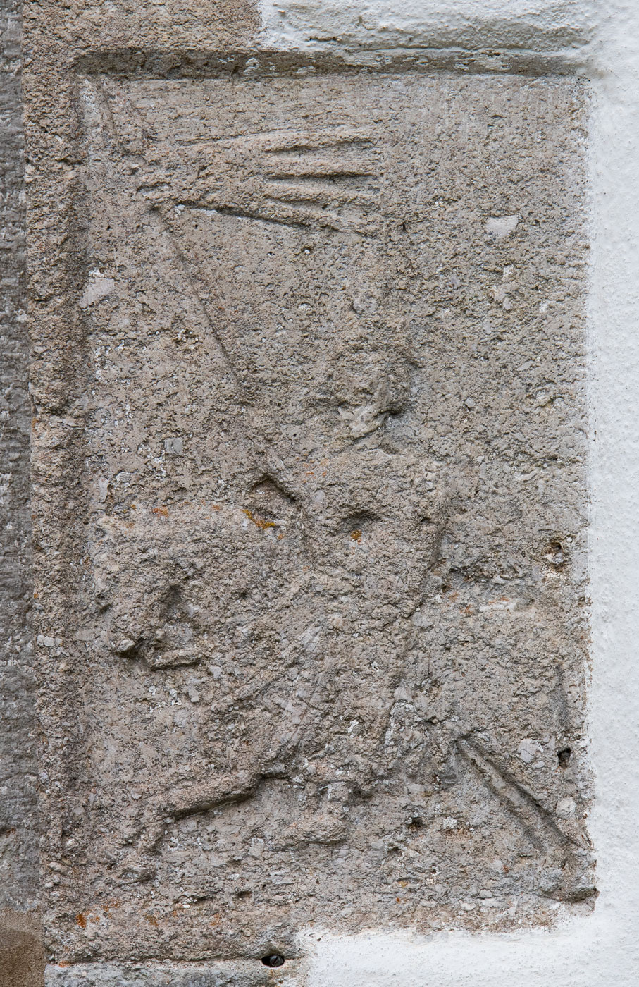 Fasadrelief - Halla kyrka