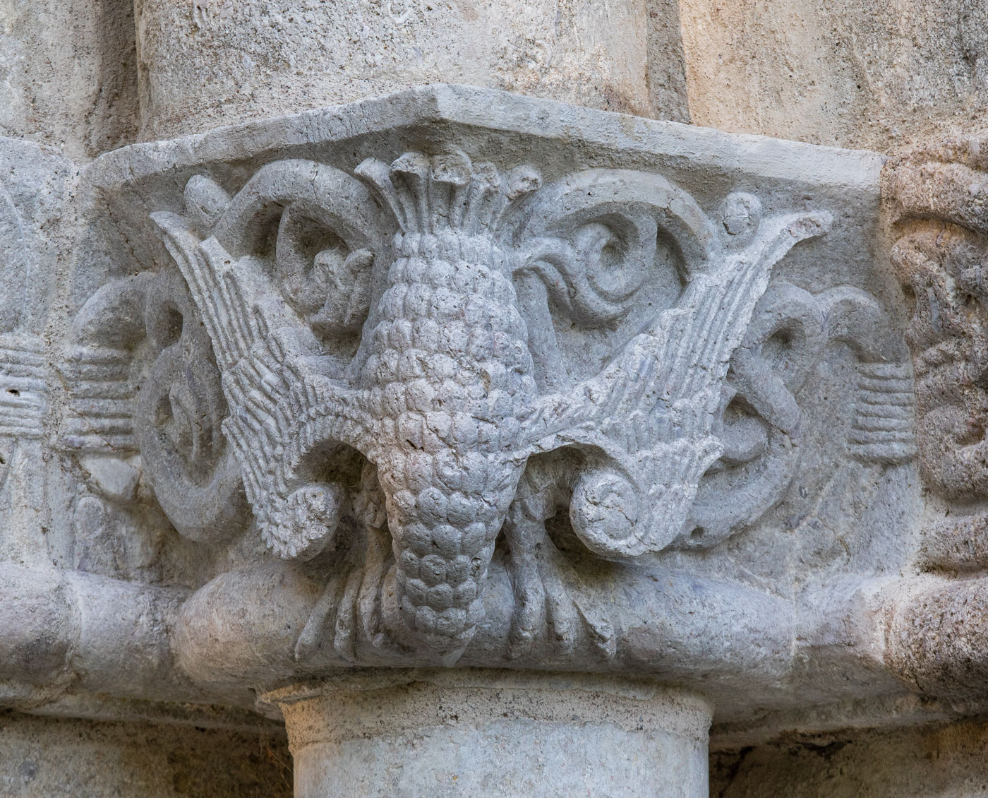 Långhusportalen, relief - Levide kyrka