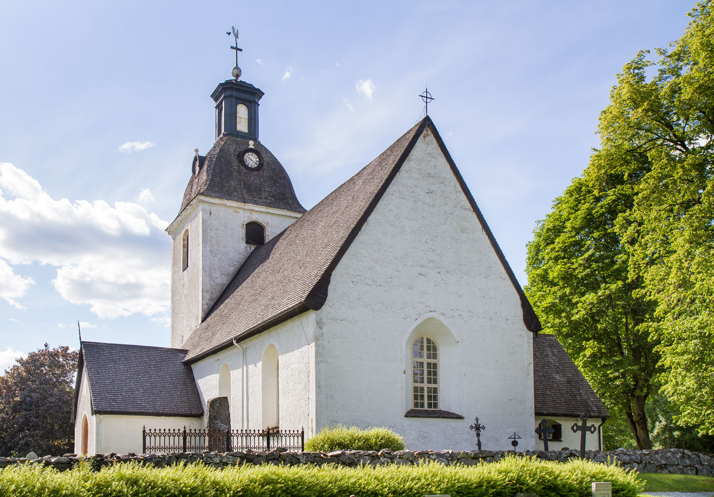 Husby-Sjutolfts kyrka