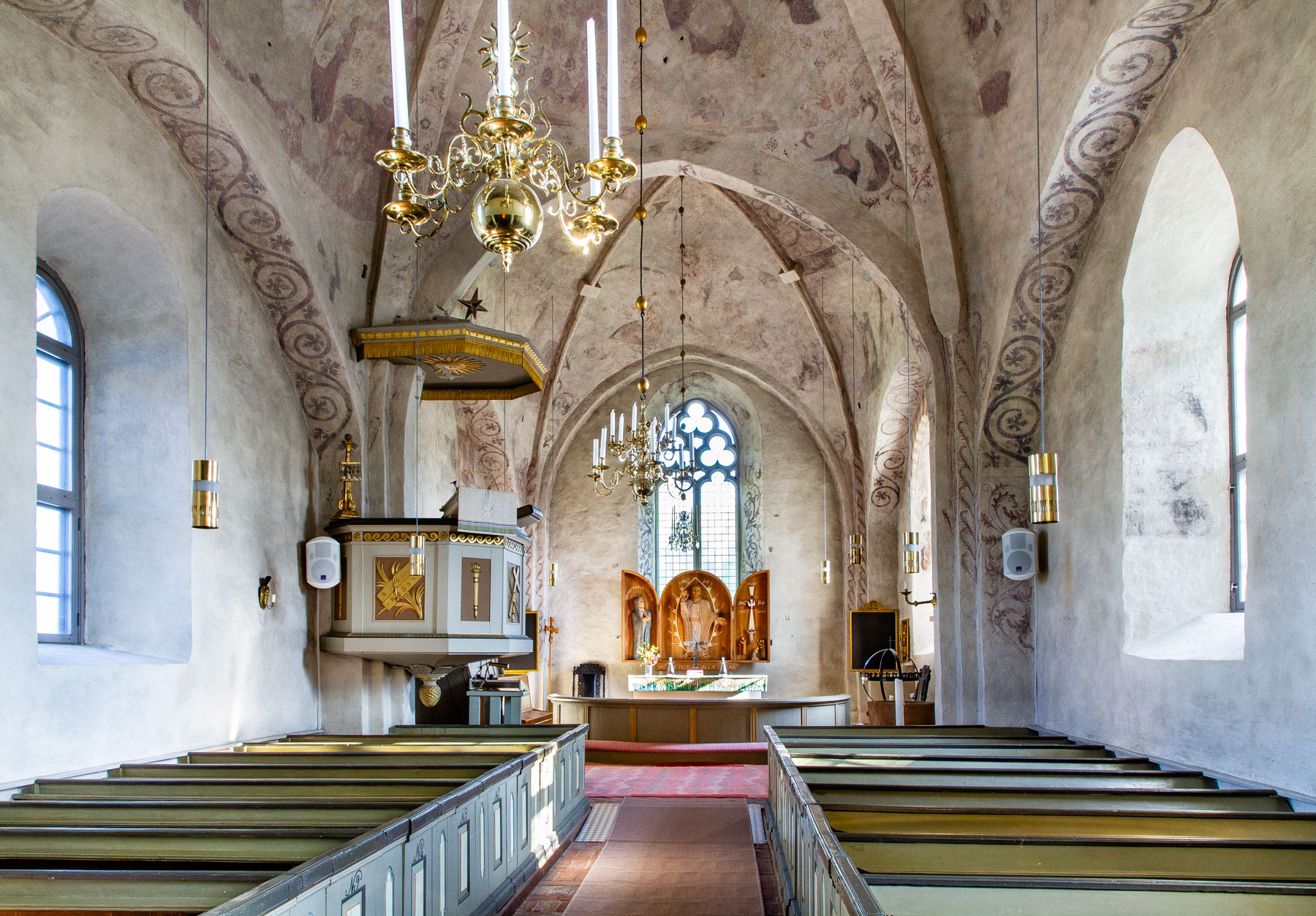 Interiör mot öster - Kalmars kyrka