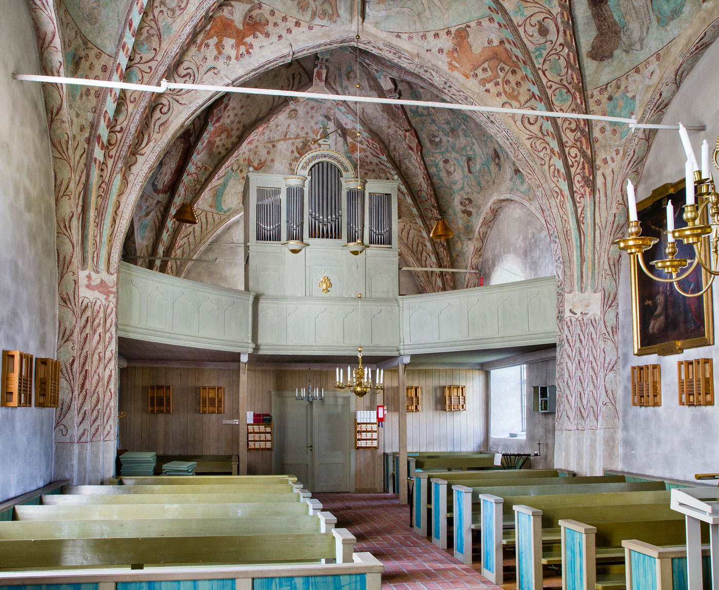 Interiör mot väster - Österunda kyrka