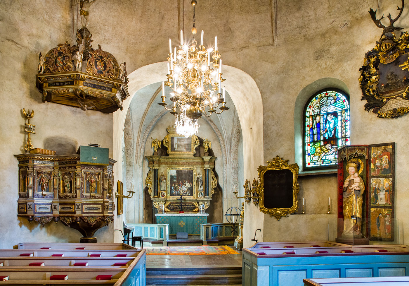 Interiör mot öster - Solna kyrka