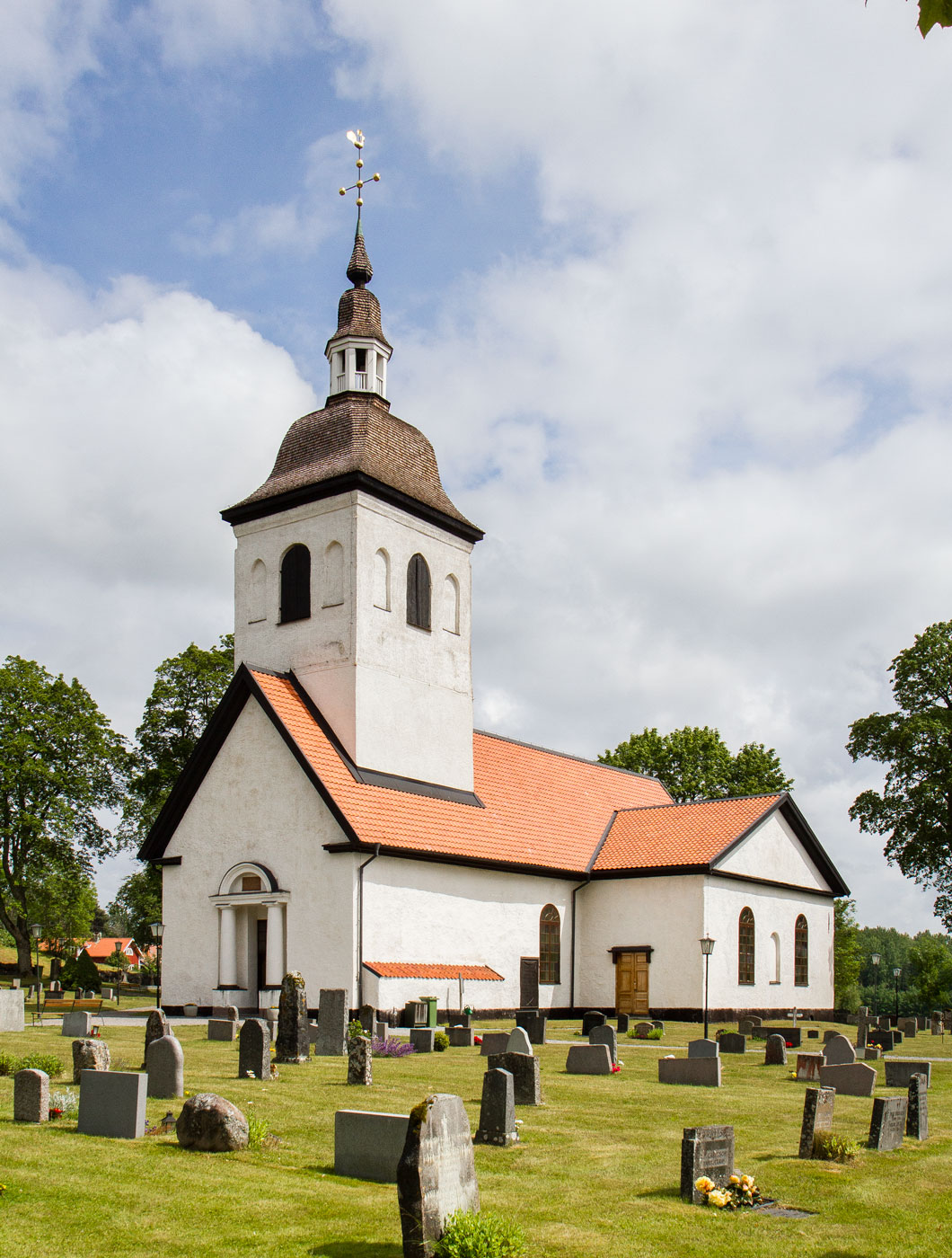 Vårdinge kyrka