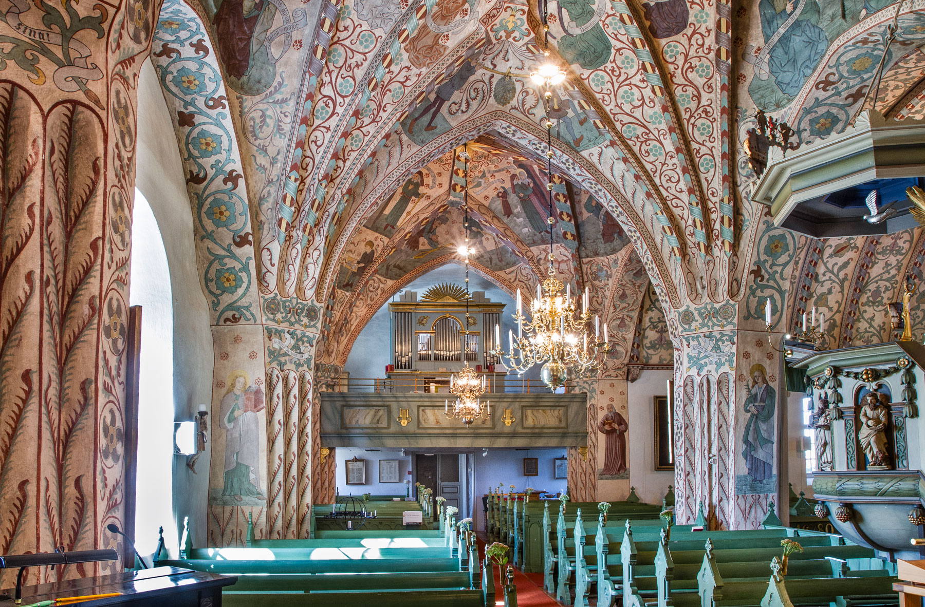 Interiör mot väster - Vittinge kyrka