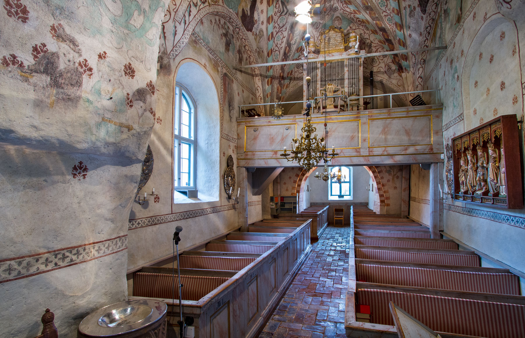 Interior mot väster - Yttergrans kyrka